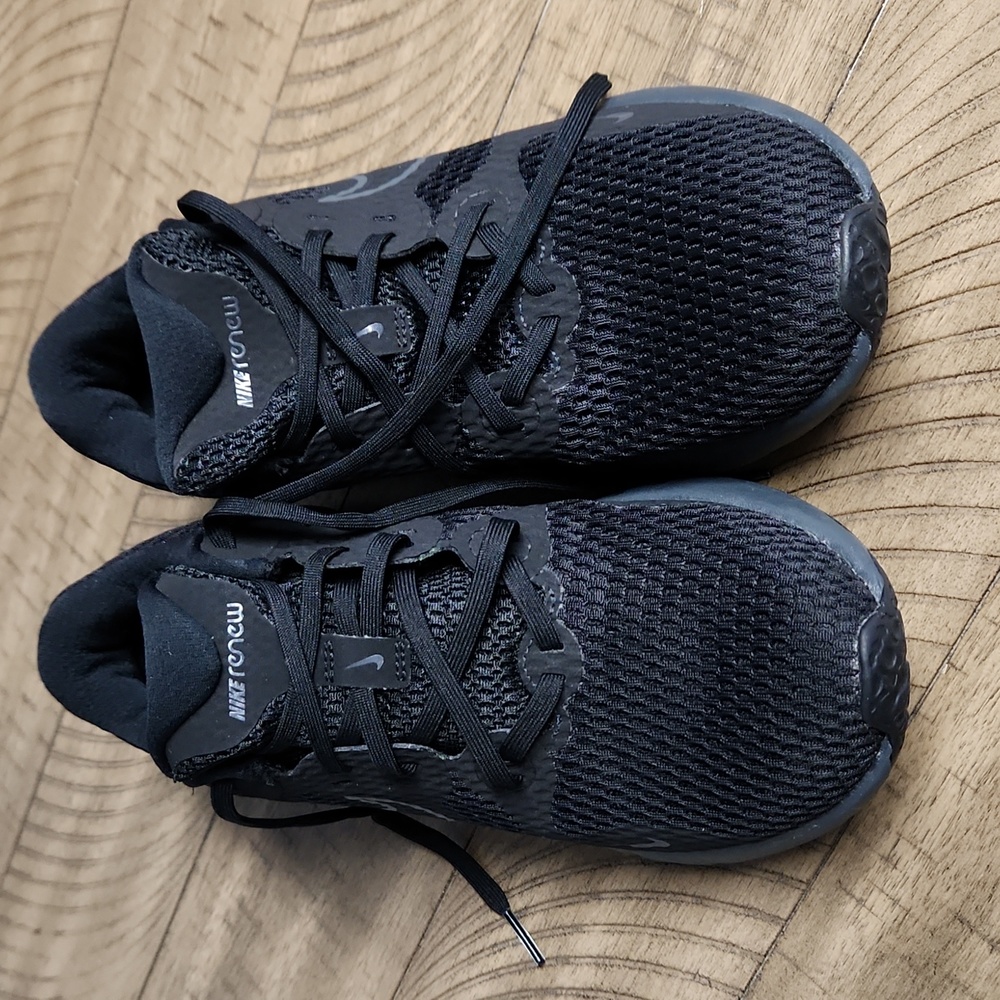 Mens Nike Renew Running Shoes size 10.5
